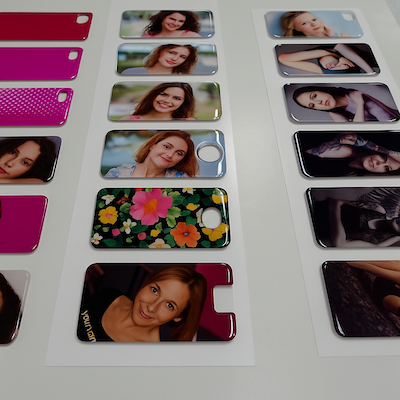 Fundas de móvil personalizadas con adhesivos doming de fotos y diseños